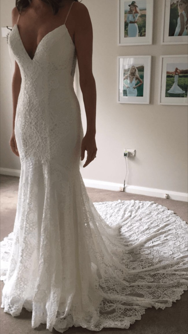 knee length dresses for ladies Backless Wedding Dresses Lace Mermaid Modern Spaghetti Straps Bride Dress main image 1