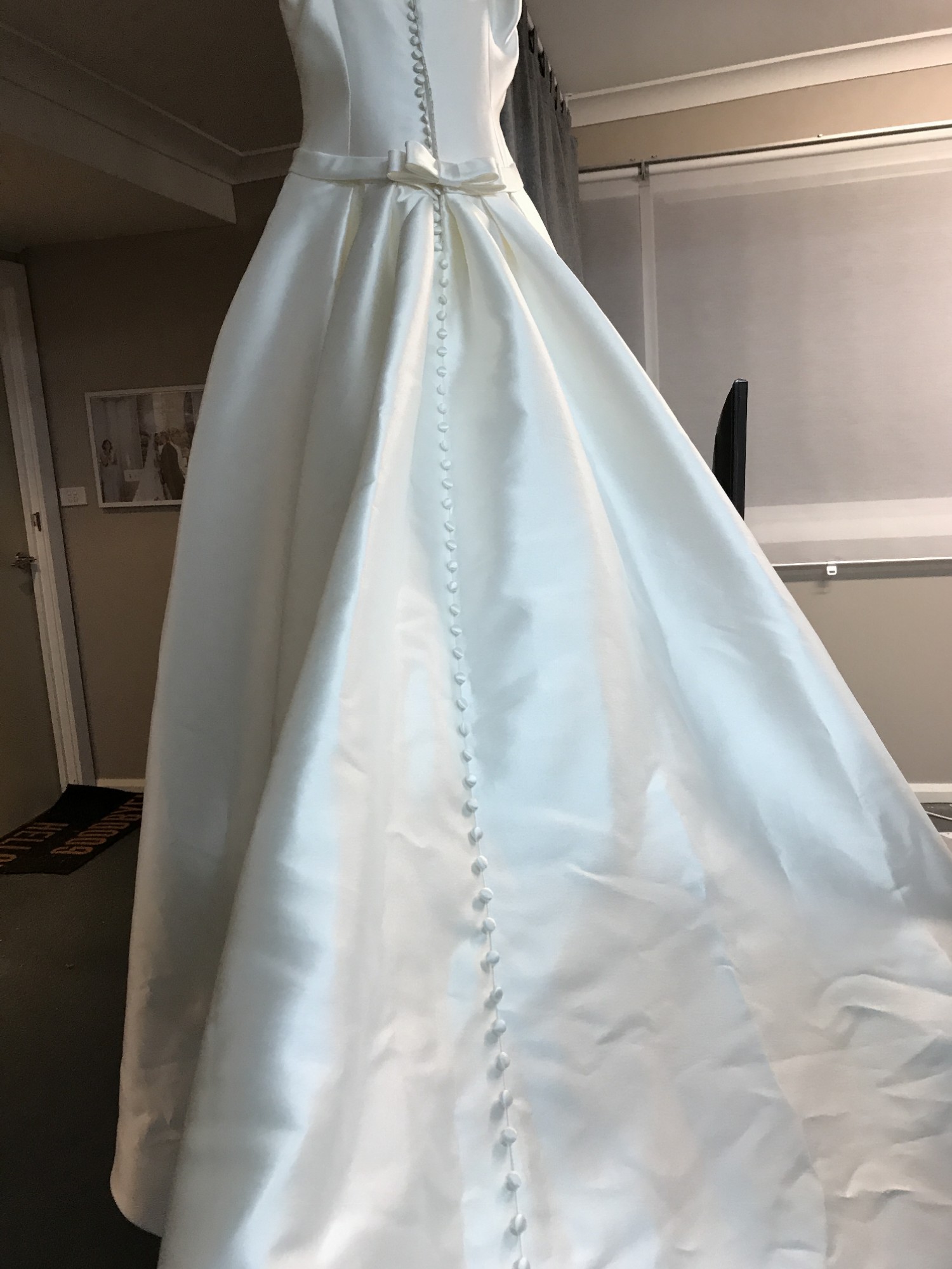 Pronovias Barcaza New Wedding Dress Save 60% - Stillwhite