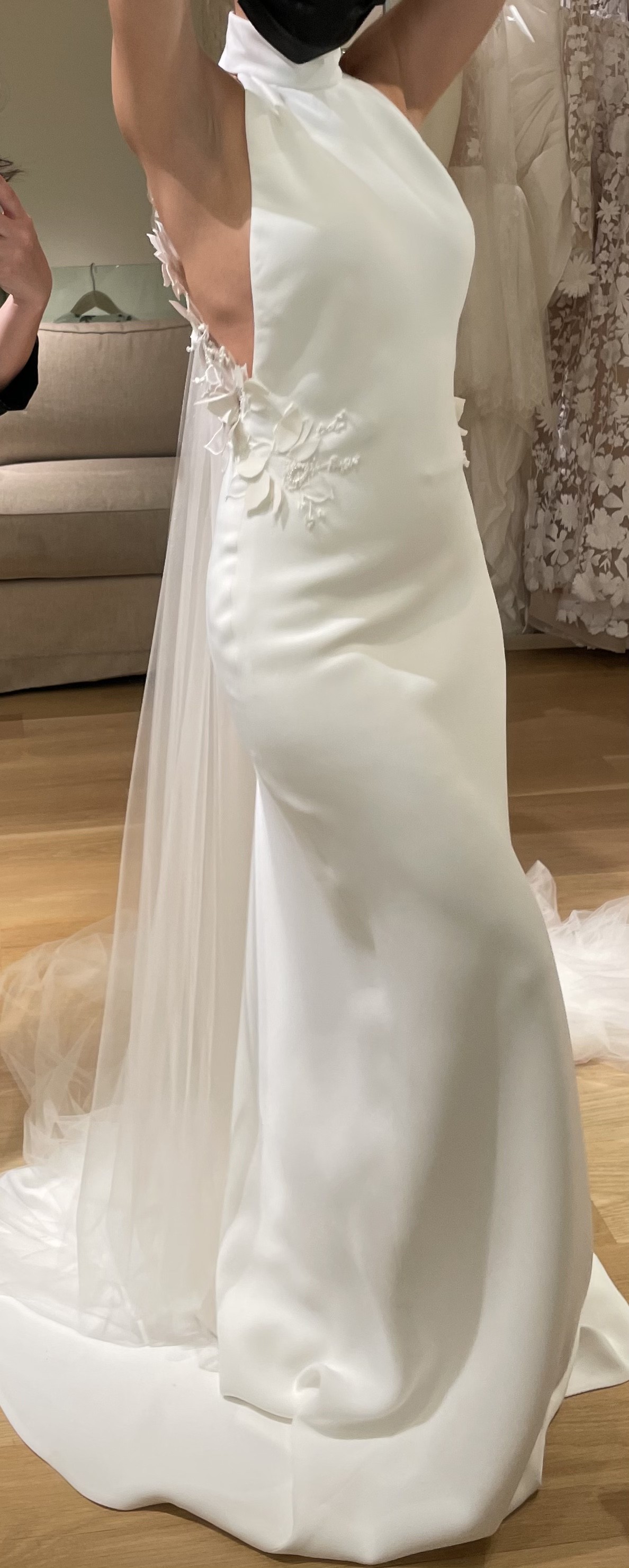 Oscar de la Renta BRIDAL COLLECTION SPRING 2022 Look 5 Wedding Dress Save  39% - Stillwhite