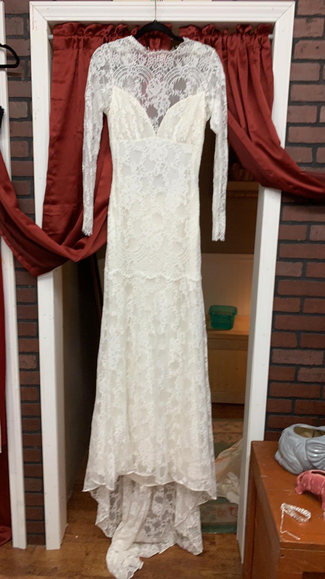 Claire Pettibone Beverly Preloved Wedding Dress Save 65% - Stillwhite