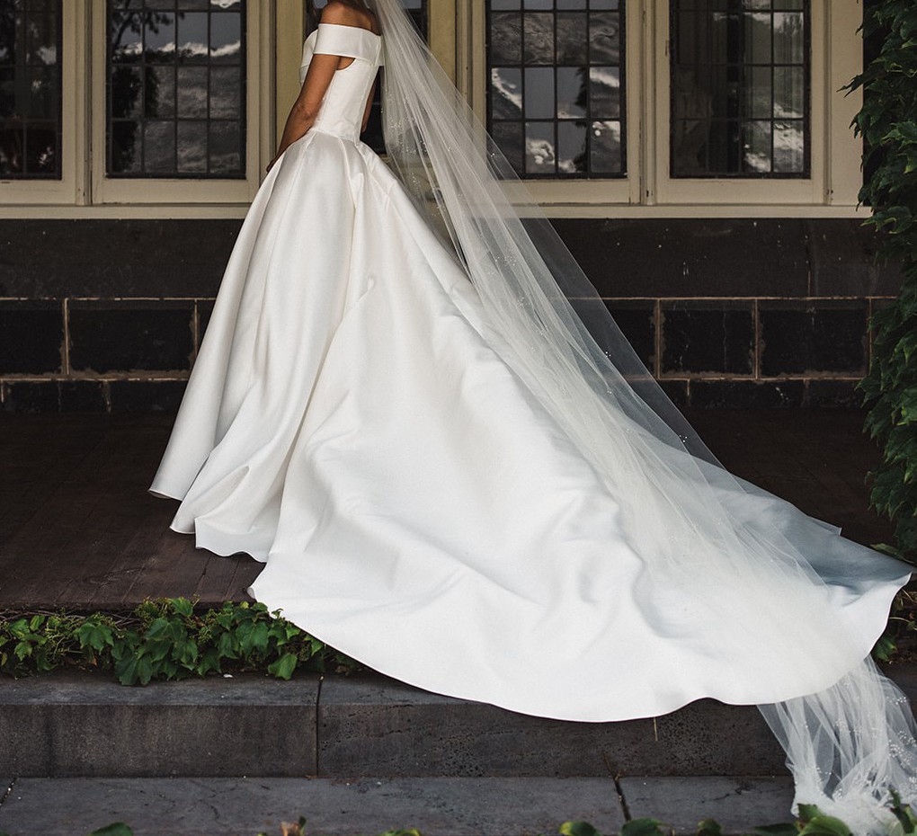 Elie Saab Bal de Vienne 2019 Used Wedding Dress Save 59% - Stillwhite