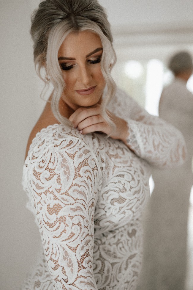 hire grace loves lace
