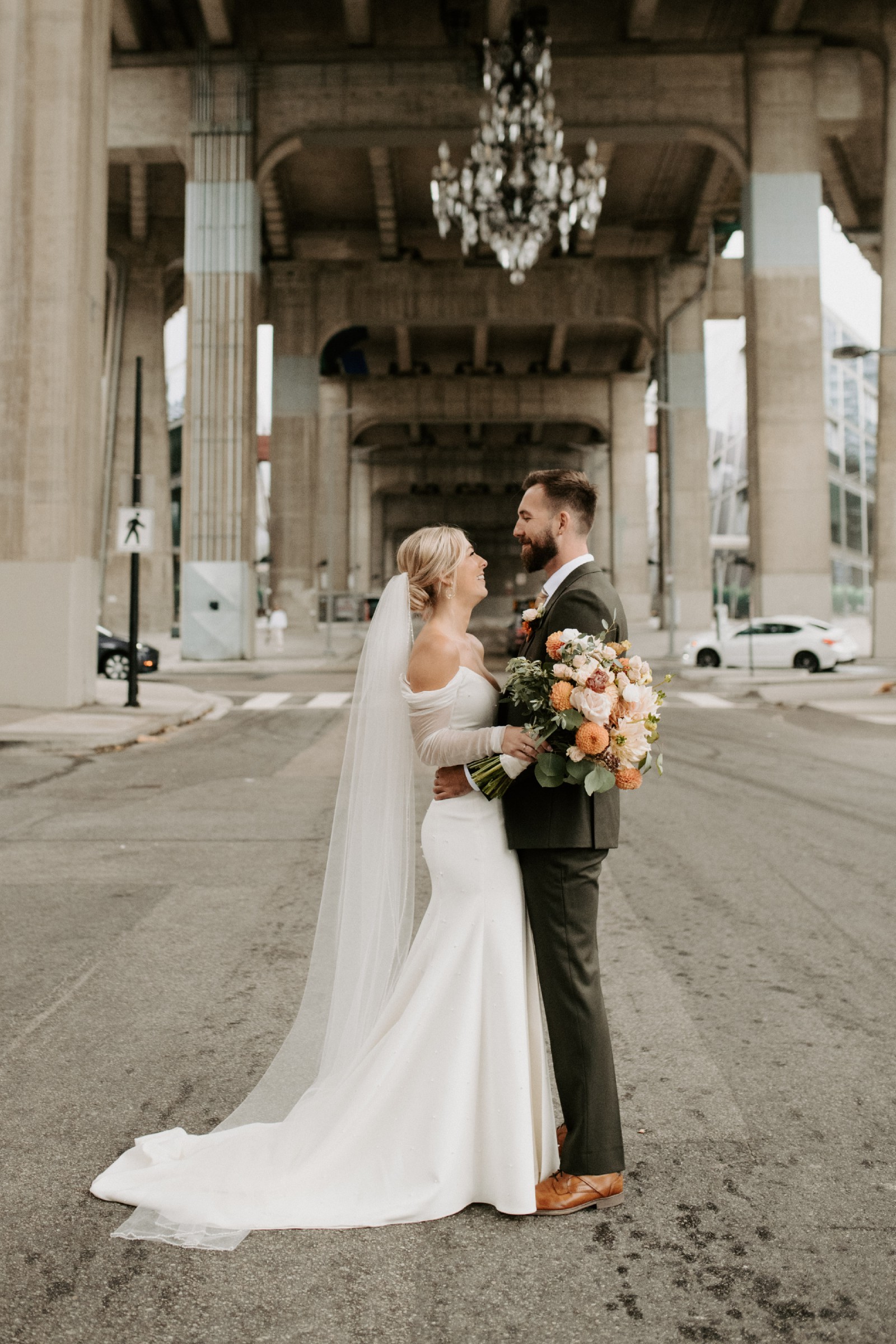 Sarah Seven Bronte dress out of budget -- love the ruched sheer sleeves and  snatched waist. Know of anything similar? 🙏 : r/weddingdress