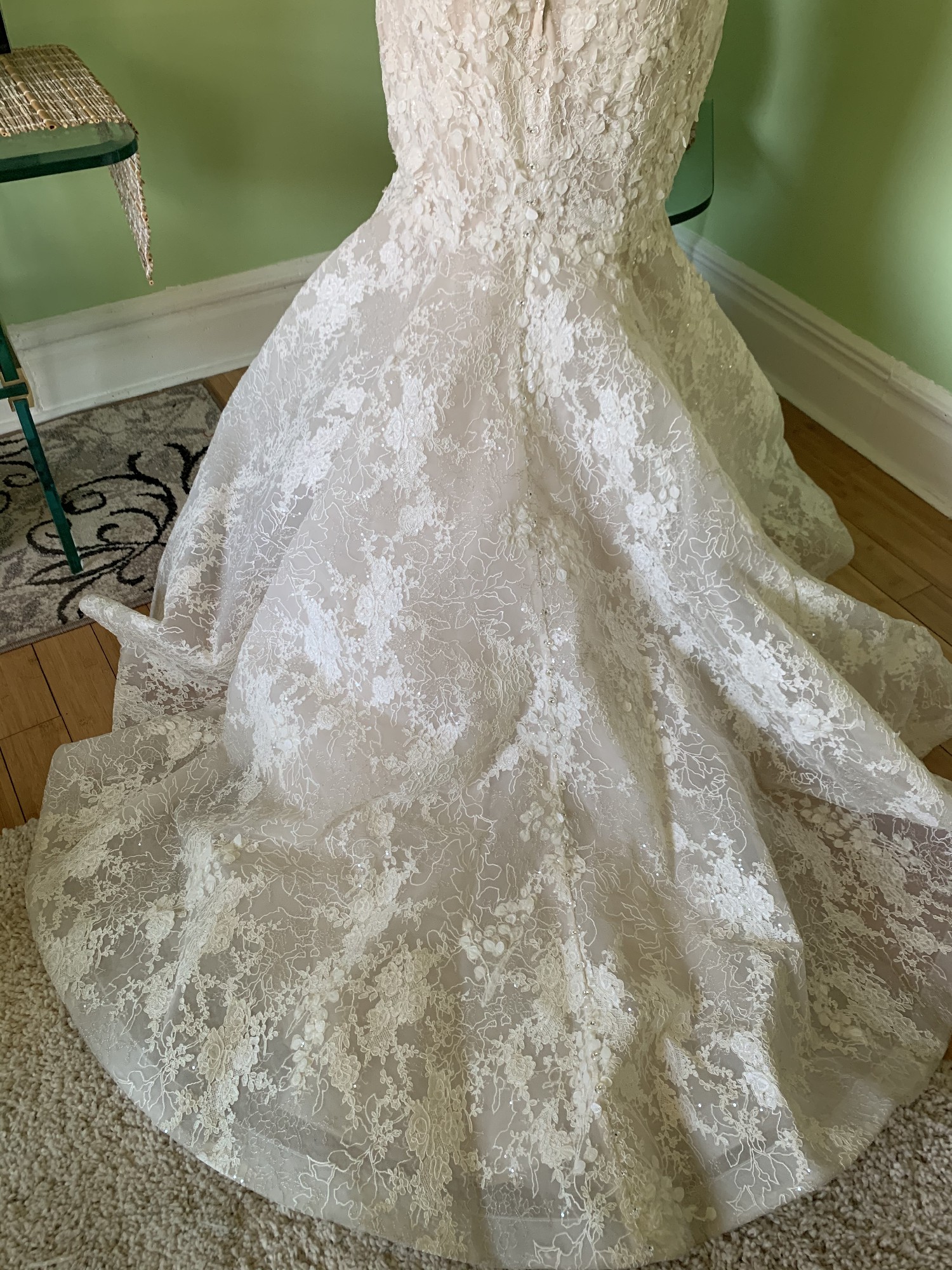 Danielle Caprese, Wedding Dress