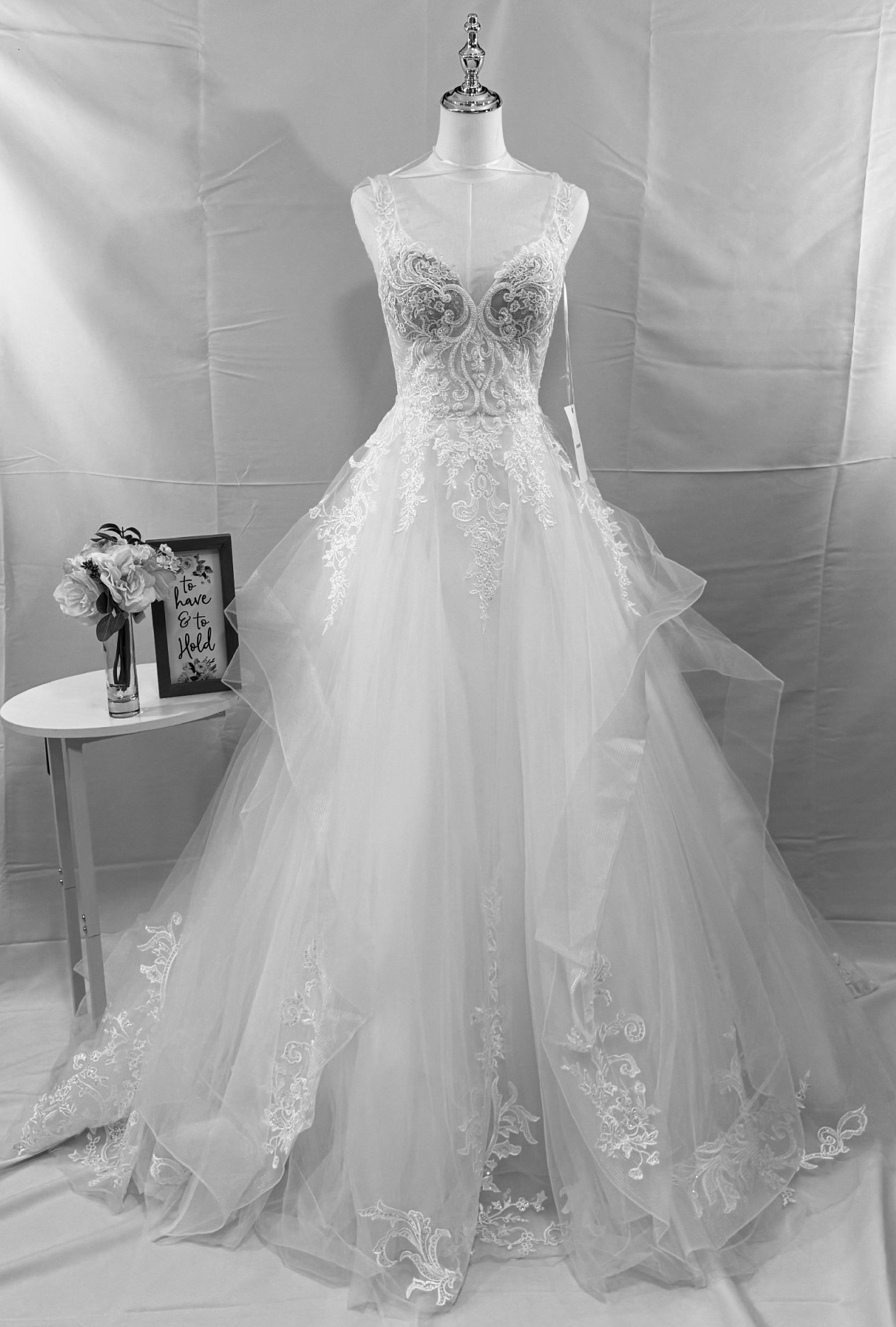 Pronovias, Tunya New Wedding Dress Save 25% - Stillwhite Pronovias, Tunya New Wedding Dress Save 25% - Stillwhite