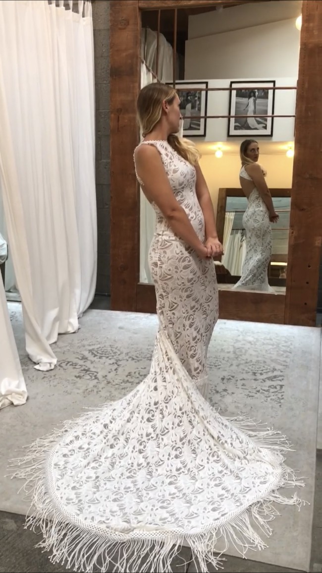 pre loved grace loves lace