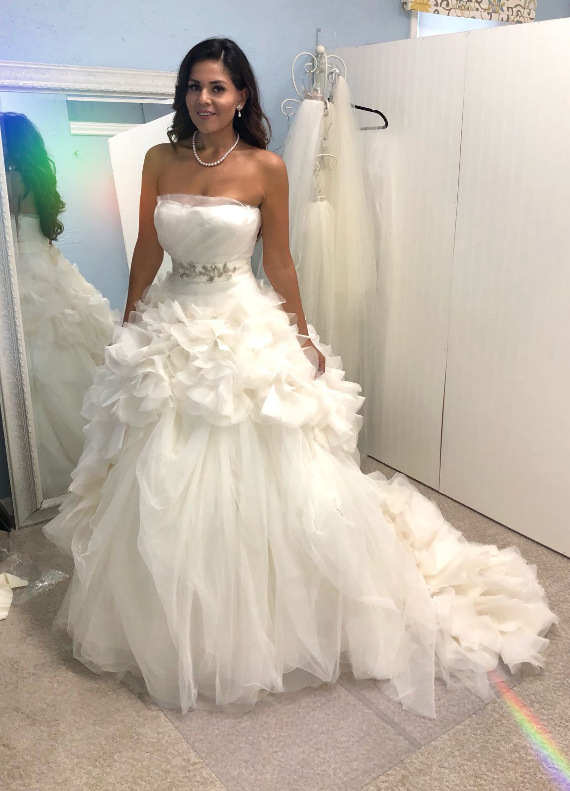 Vera Wang Haley Used Wedding Dress Save 73% - Stillwhite