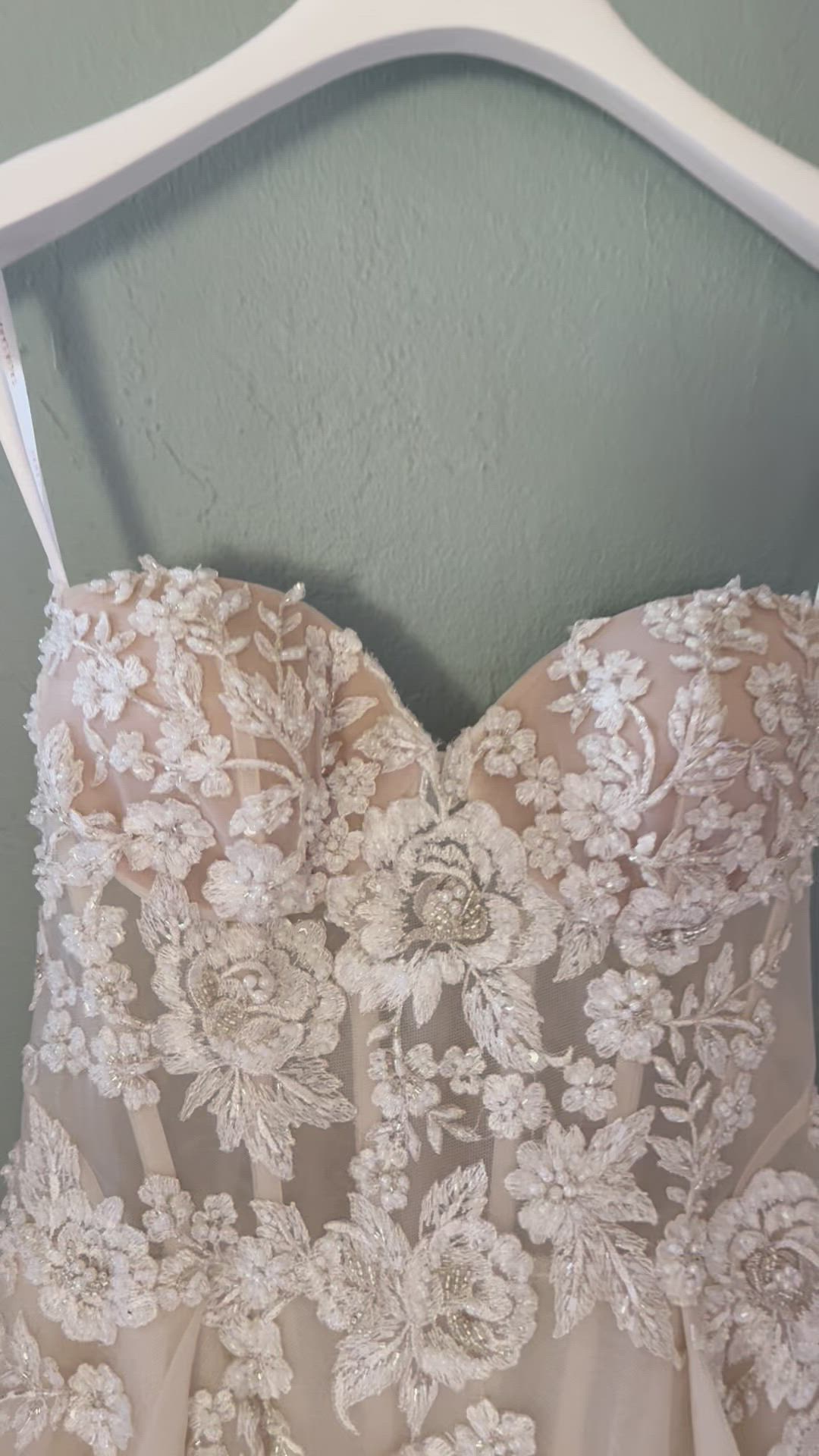 Galia Lahav, Gia
