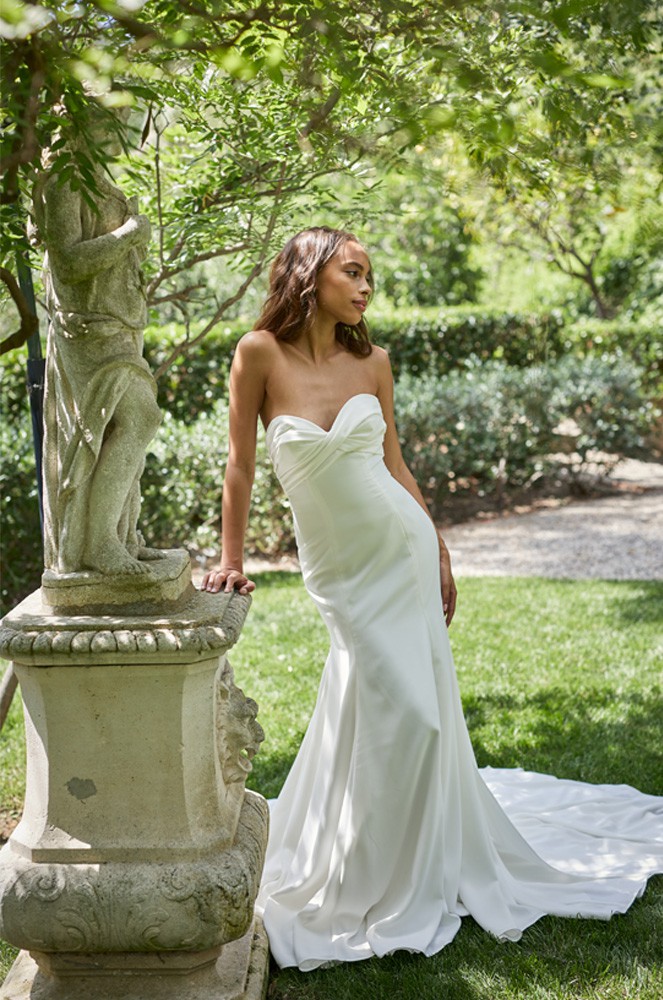 Monique Lhuillier Monique Lhuillier