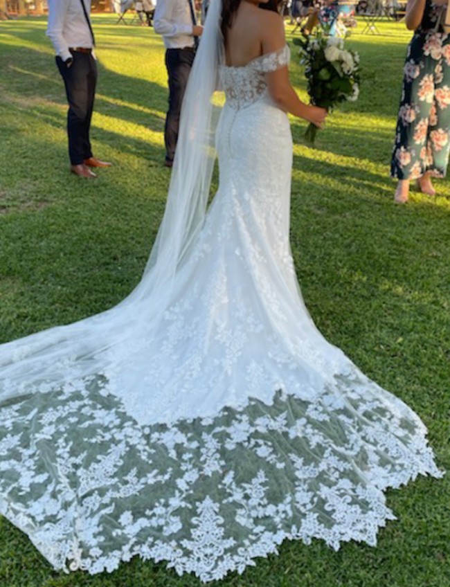 syrinx dress pronovias