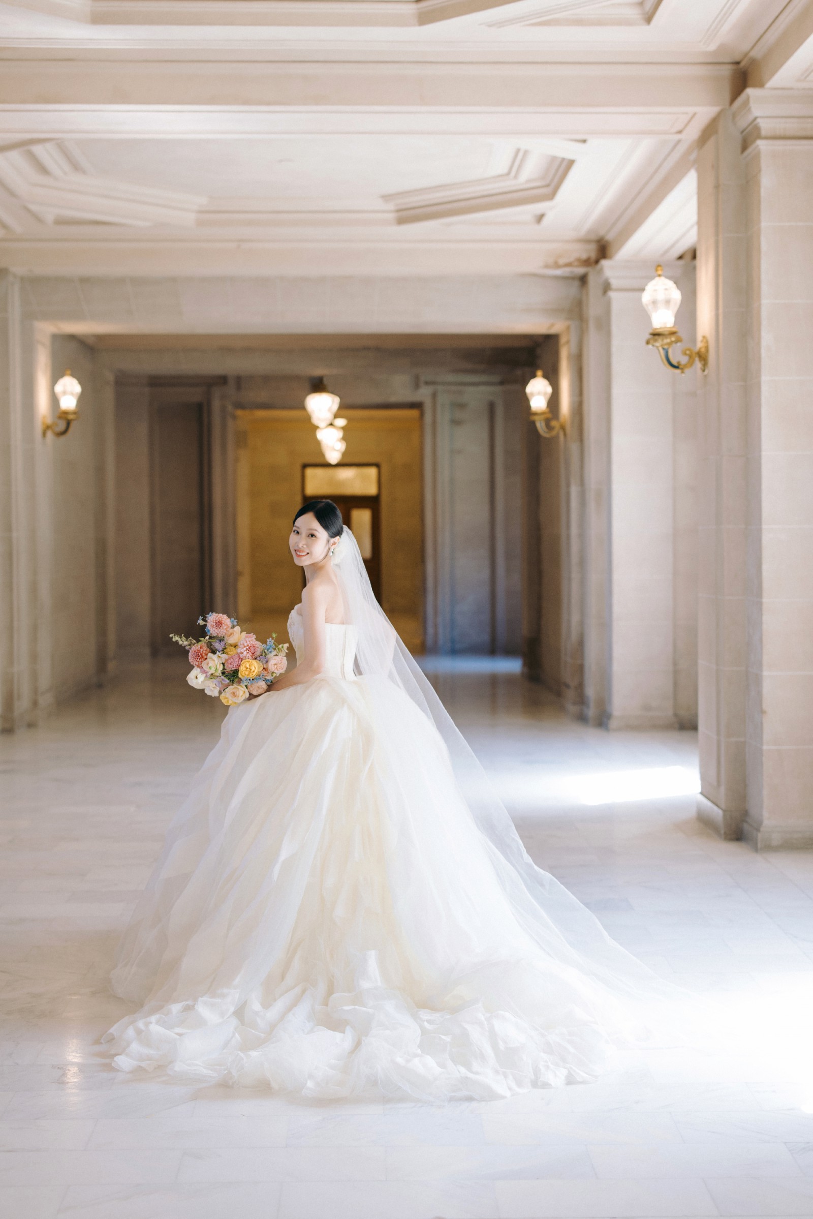 Vera Wang, Liesel Wedding Dress Save 79% - Stillwhite