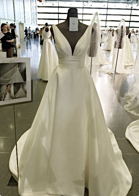 Pronovias plaza Clearance