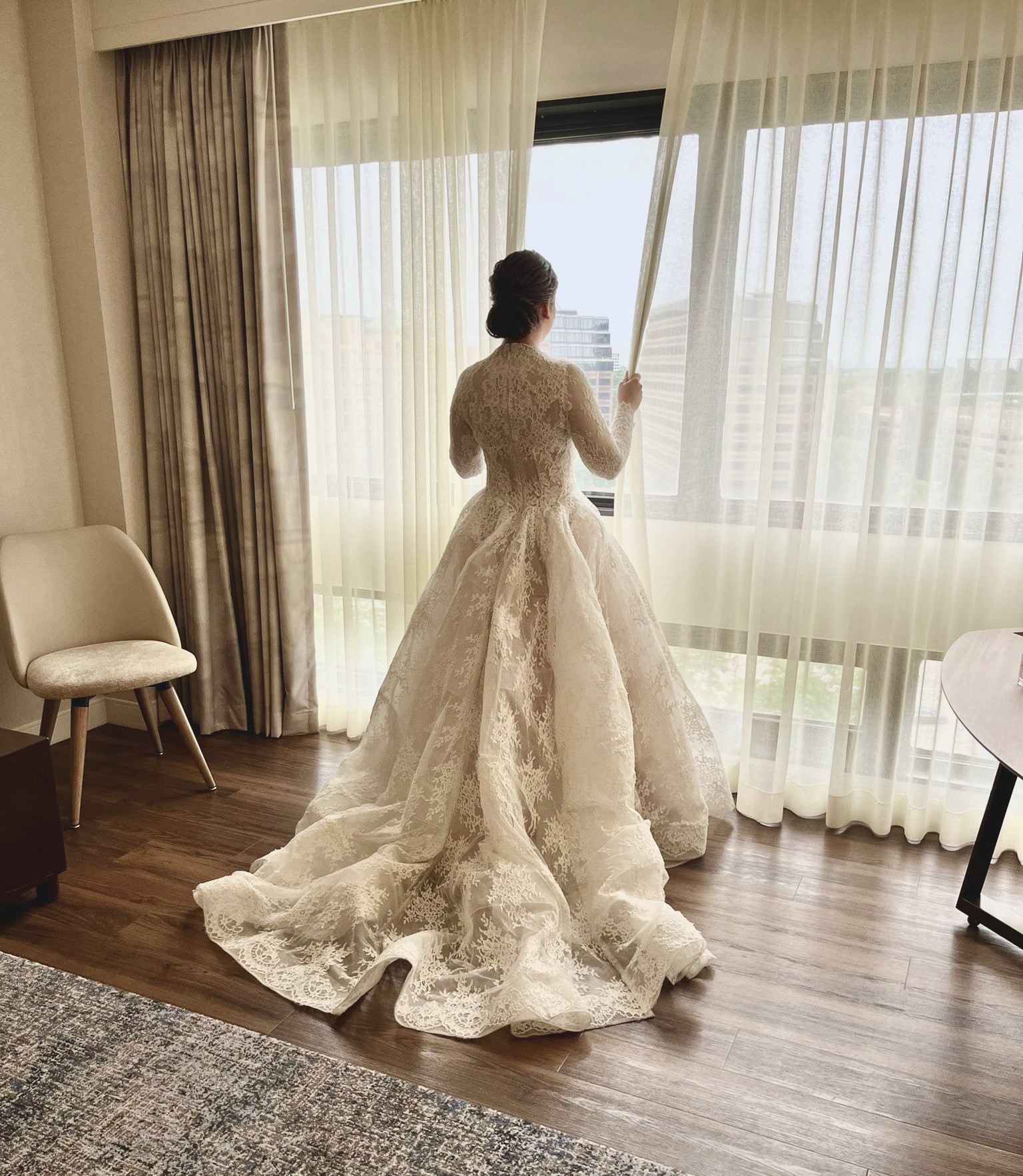 Monique Lhuillier Alexandra Wedding Dress Save 50% - Stillwhite
