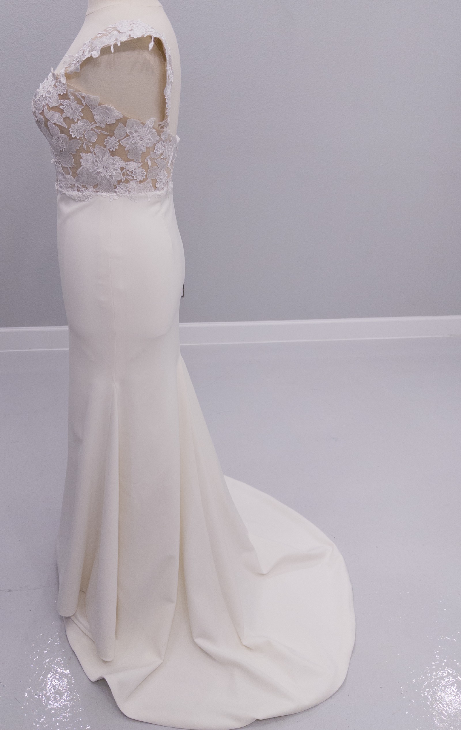 Madi Lane Elora-Mae Sample Wedding Dress Save 67% - Stillwhite