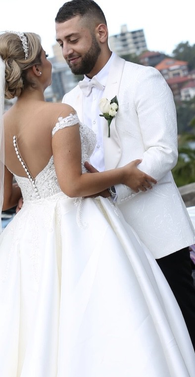 Ping Huang Second Hand Wedding Dress On 55 Off Stillwhite Ping Huang Second Hand Wedding Dress On