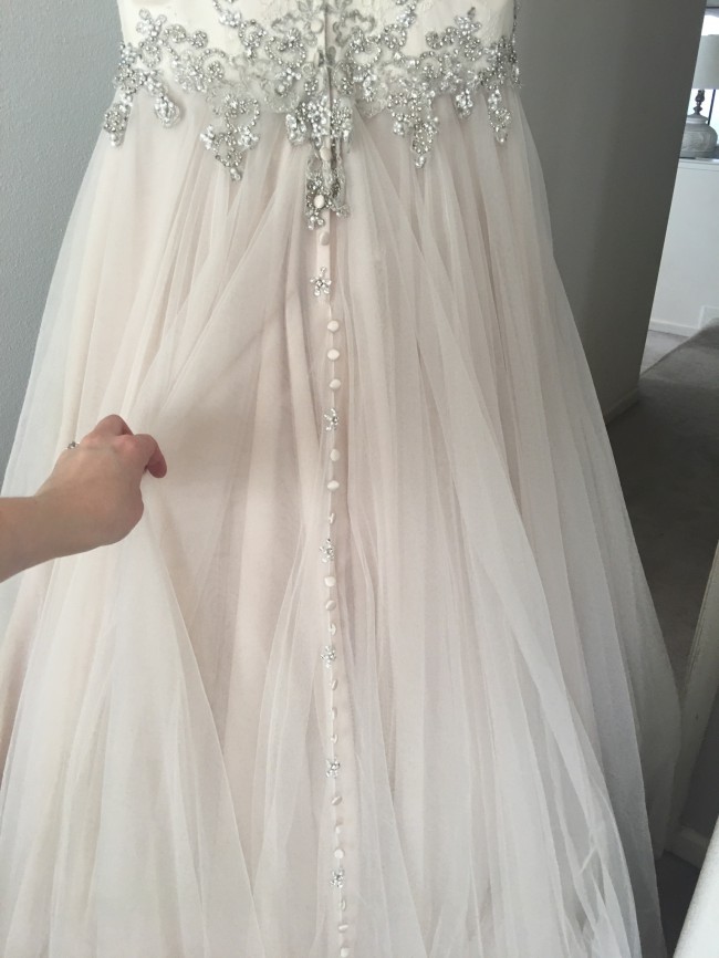  Allure  Bridals  9022 Sample Wedding  Dress  on Sale 47 Off 