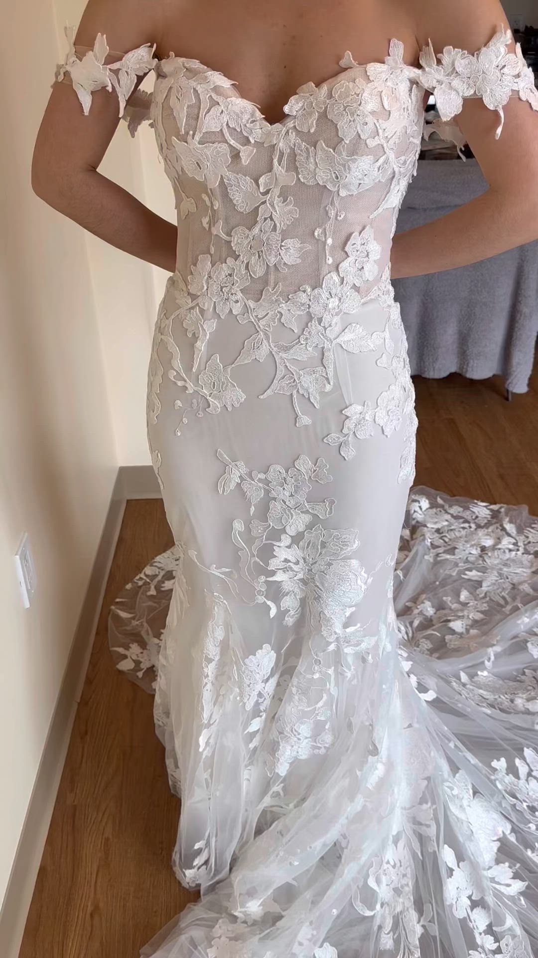 Monique Lhuillier, Willow