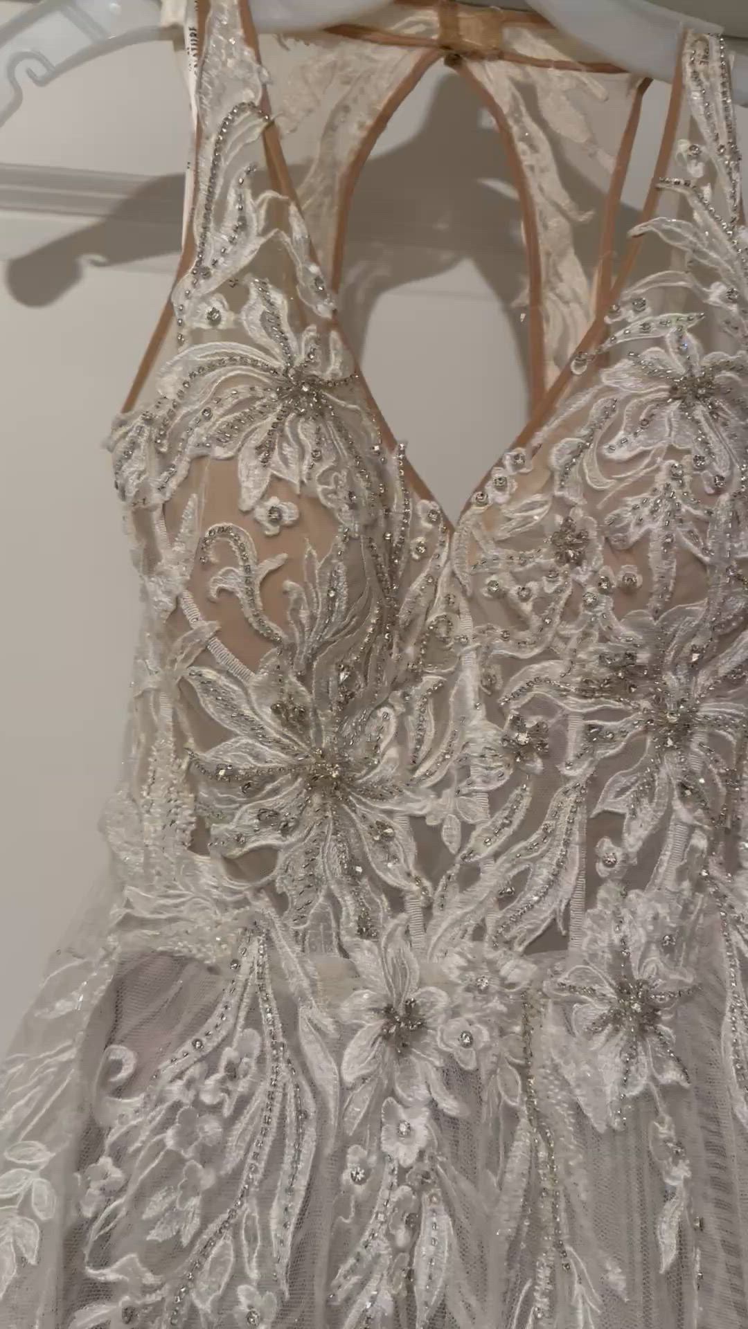 Galina, Signature