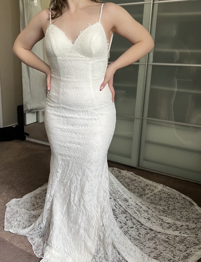 Galina low- back soft lace wedding dress