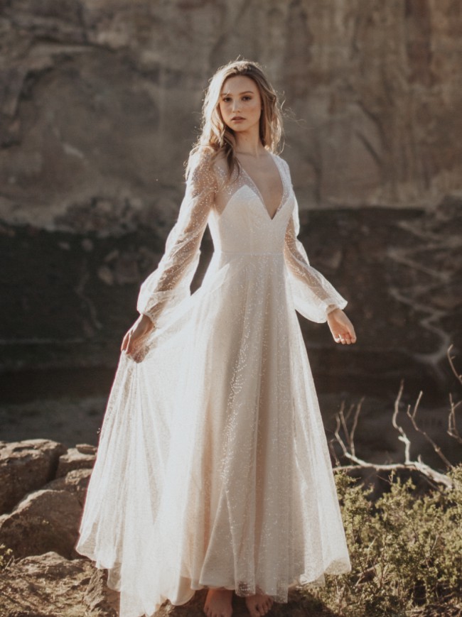 Elizabeth Dye Xanadu Sample Wedding Dress Save 77% - Stillwhite