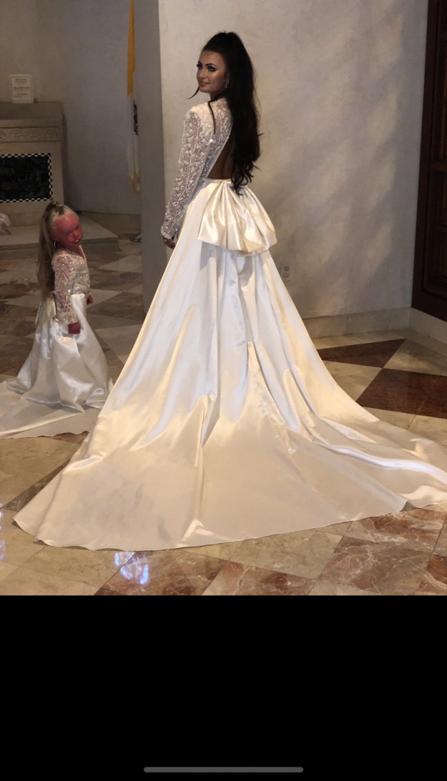 galia lahav still white