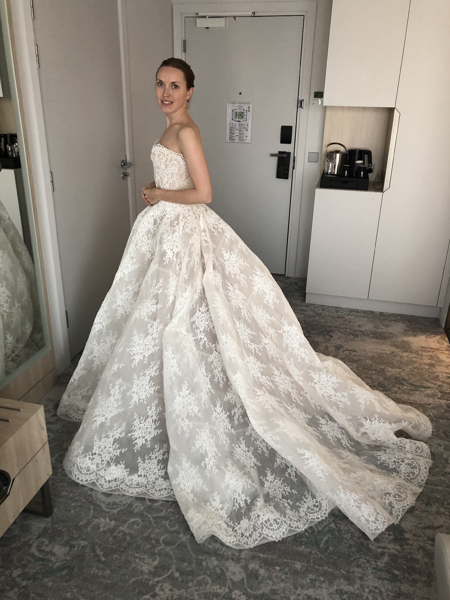 Monique Lhuillier SS2018 Alexandra Wedding Dress Save 59% - Stillwhite