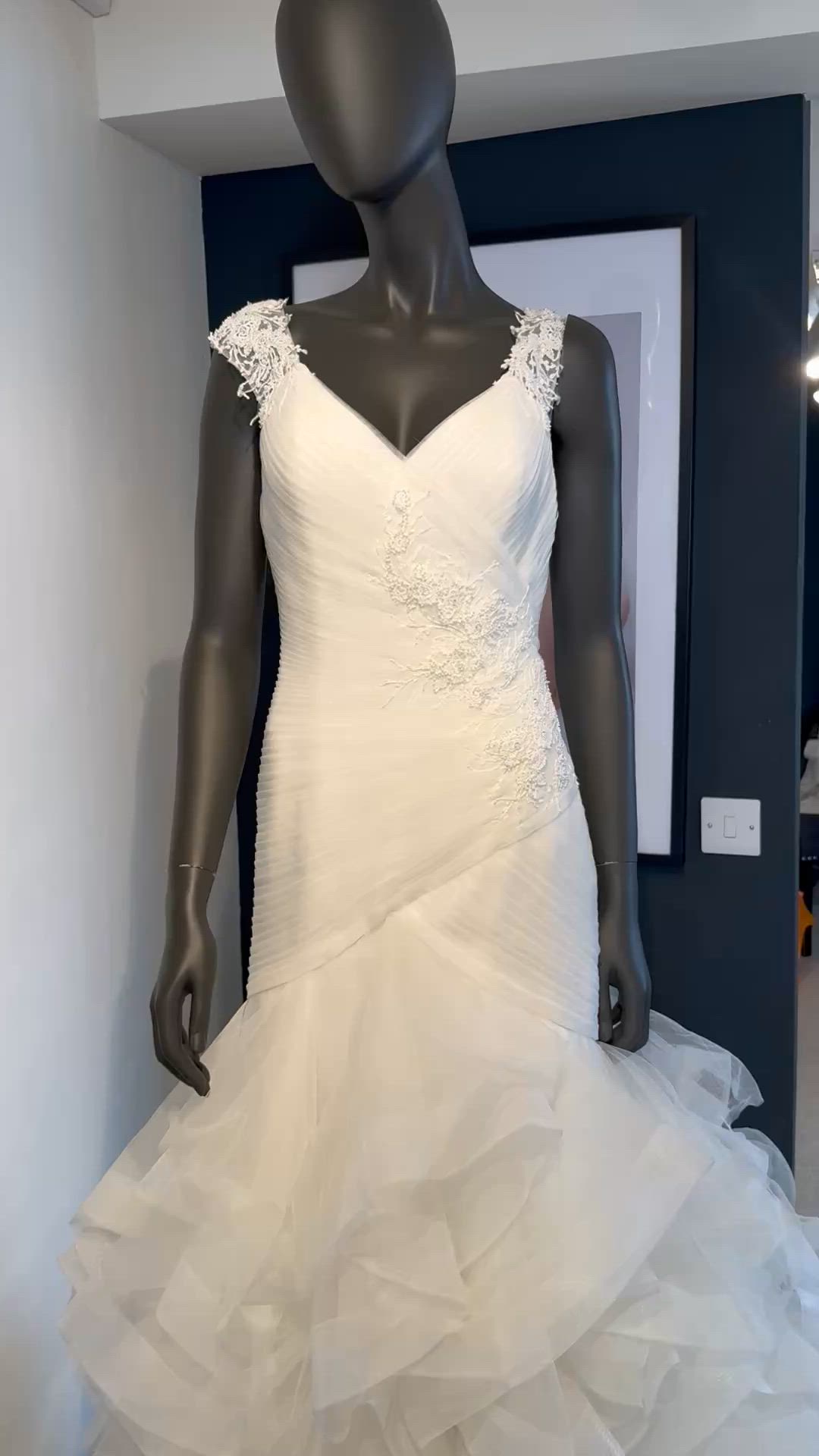 Pronovias, Thalassa Dress - Boutique Sample - UK 14