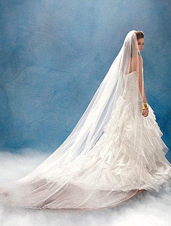 Alfred Angelo Disney Jasmine 215 Sample Wedding Dress On Sale 38