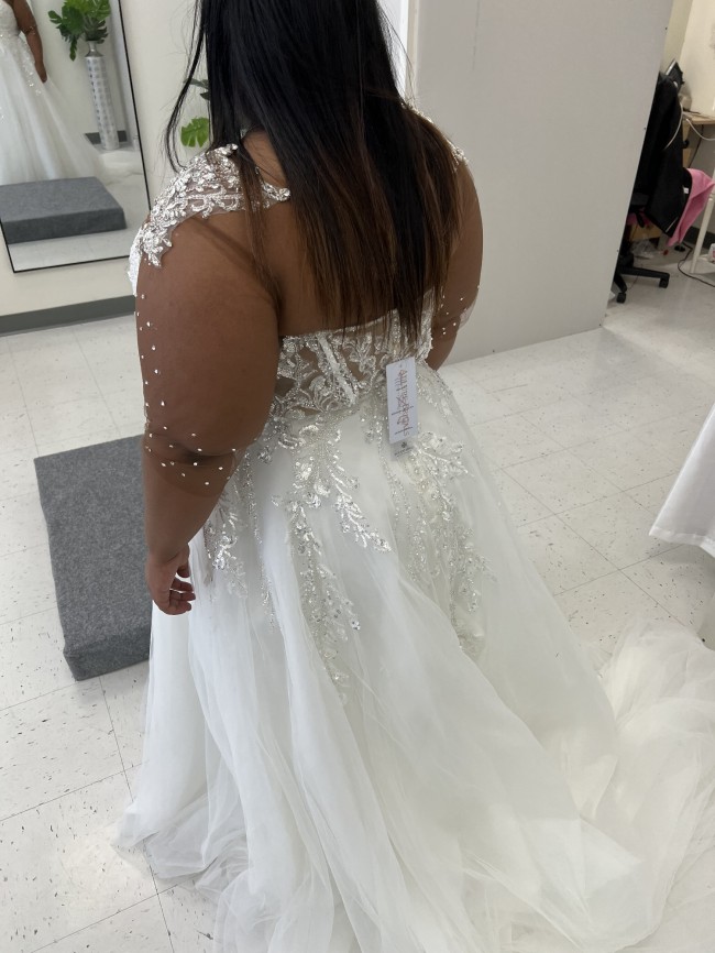 Allure Bridals Allure STYLE NO. 9852 Wedding Dress Save 53% - Stillwhite