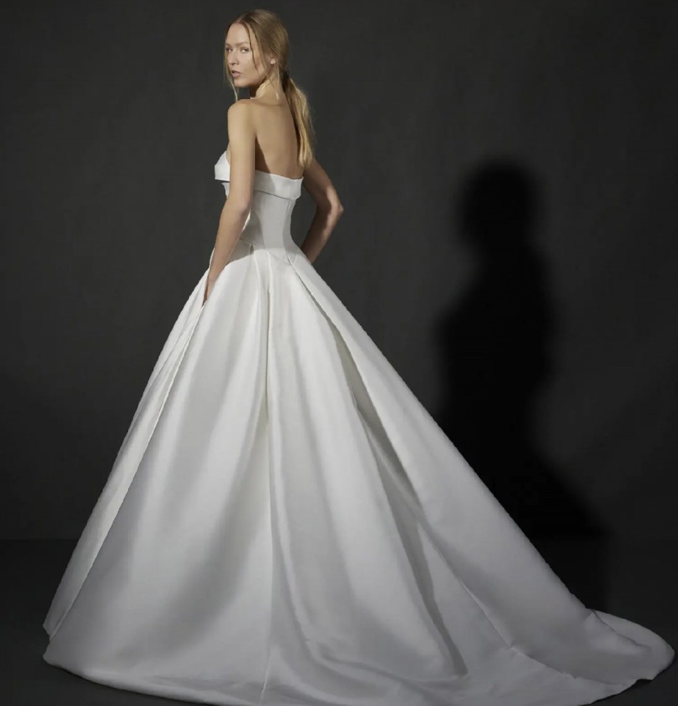 Vera Wang, Priscilla OFW Mikado Wedding Dress Save 71% - Stillwhite