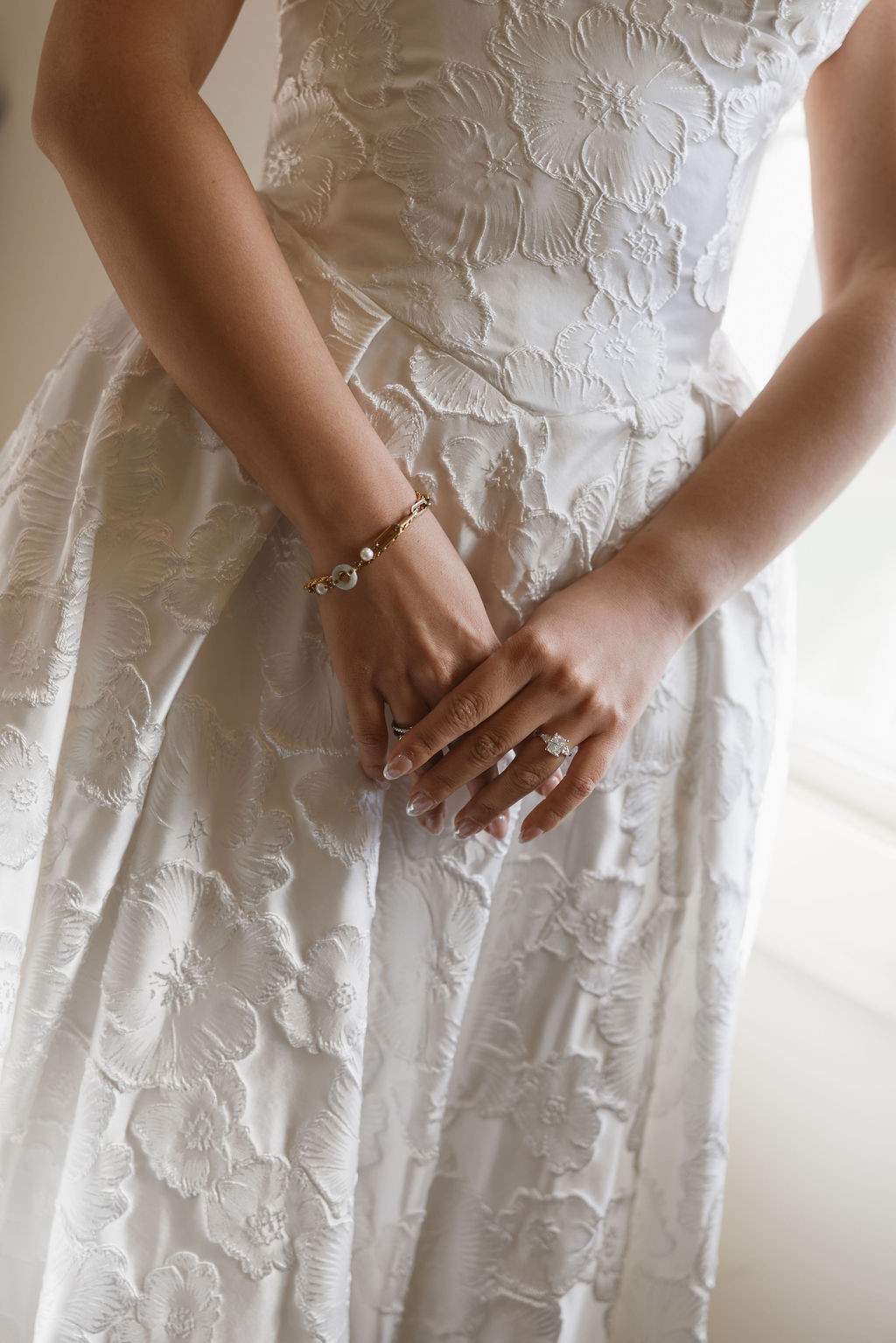 vera wang fit and flare wedding dress Vera Wang: Yane