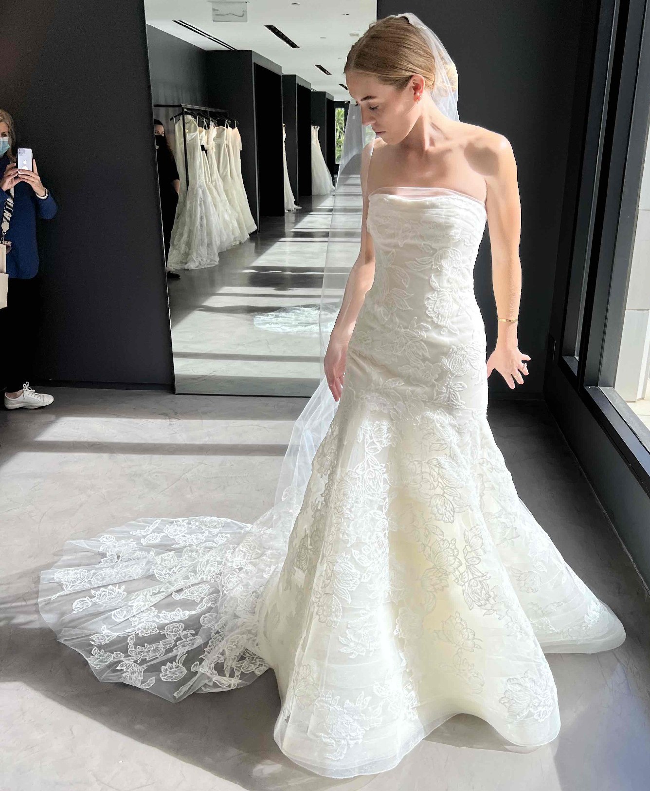 Vera Wang Luxe Le Notre Wedding Dress 8 Ivory A-line Organza Bling $8,500