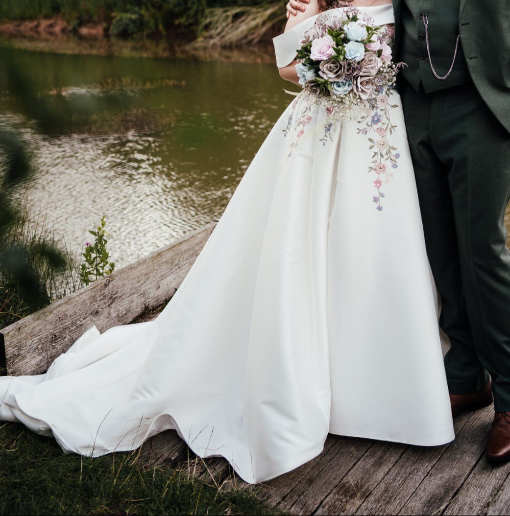 Essense of Australia, Liana D4217 Wedding Dress Save 37% - Stillwhite