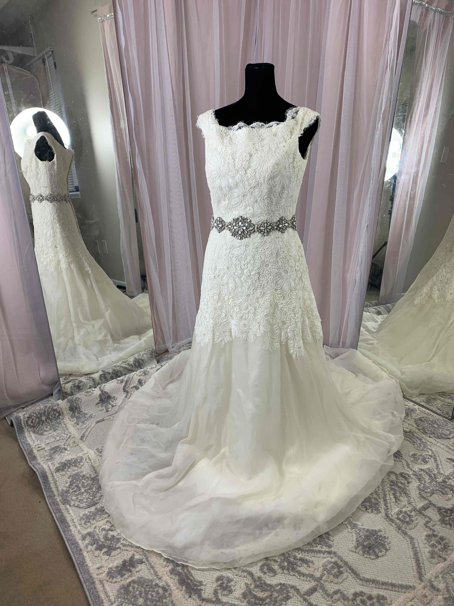 Victoria Nicole Wedding Dress - Stillwhite