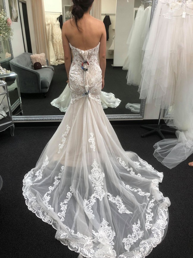 Essense of Australia D2819 New Wedding Dress Save 20% - Stillwhite