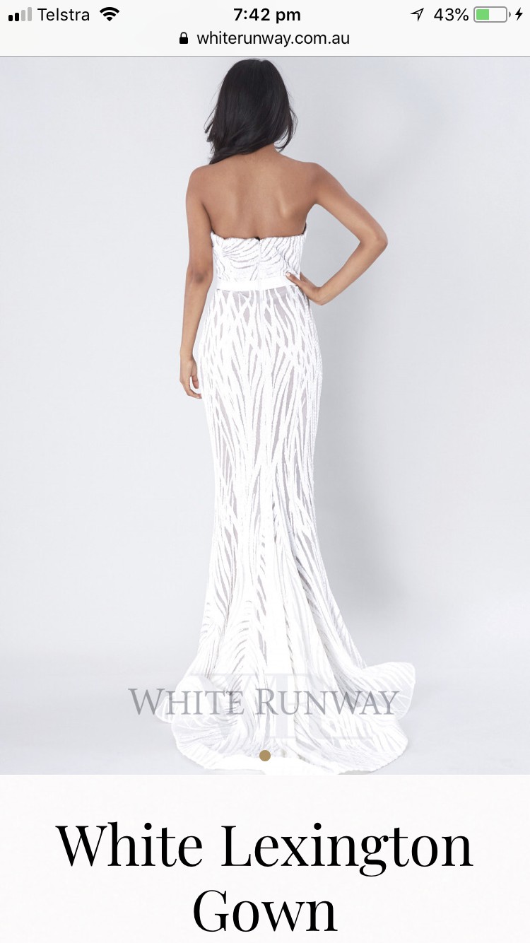 White Runway New Wedding Dress Stillwhite