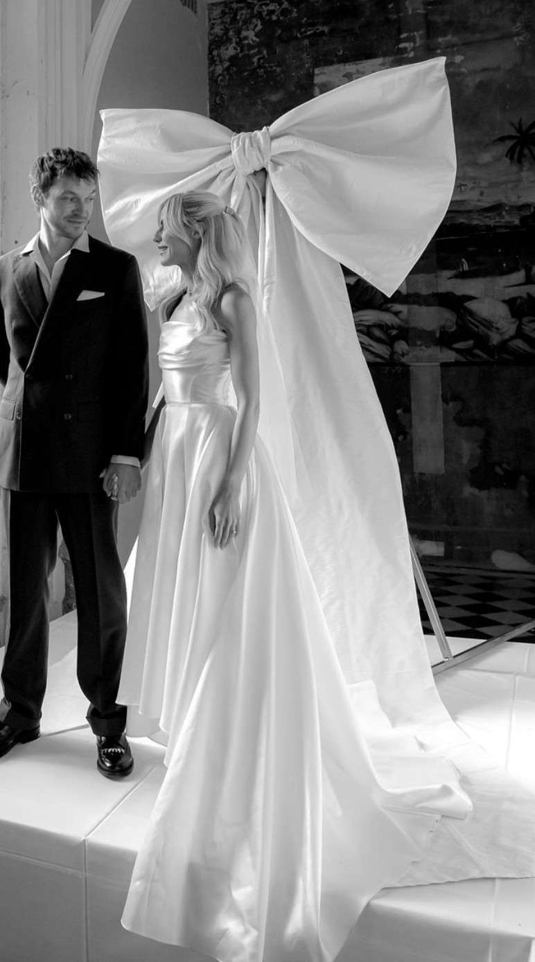 Sarah Seven, Agatha Wedding Dress Save 69% - Stillwhite