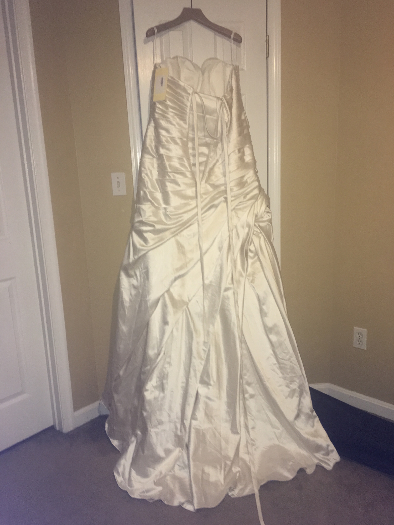 Allure Bridals W284 New Wedding Dress - Stillwhite