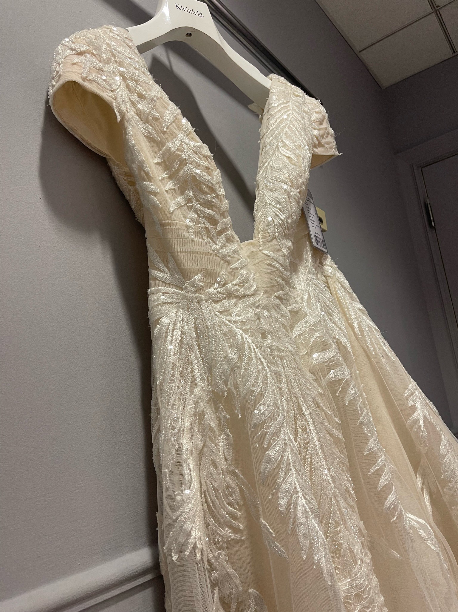 Tony Ward New Wedding Dress Save 15% - Stillwhite