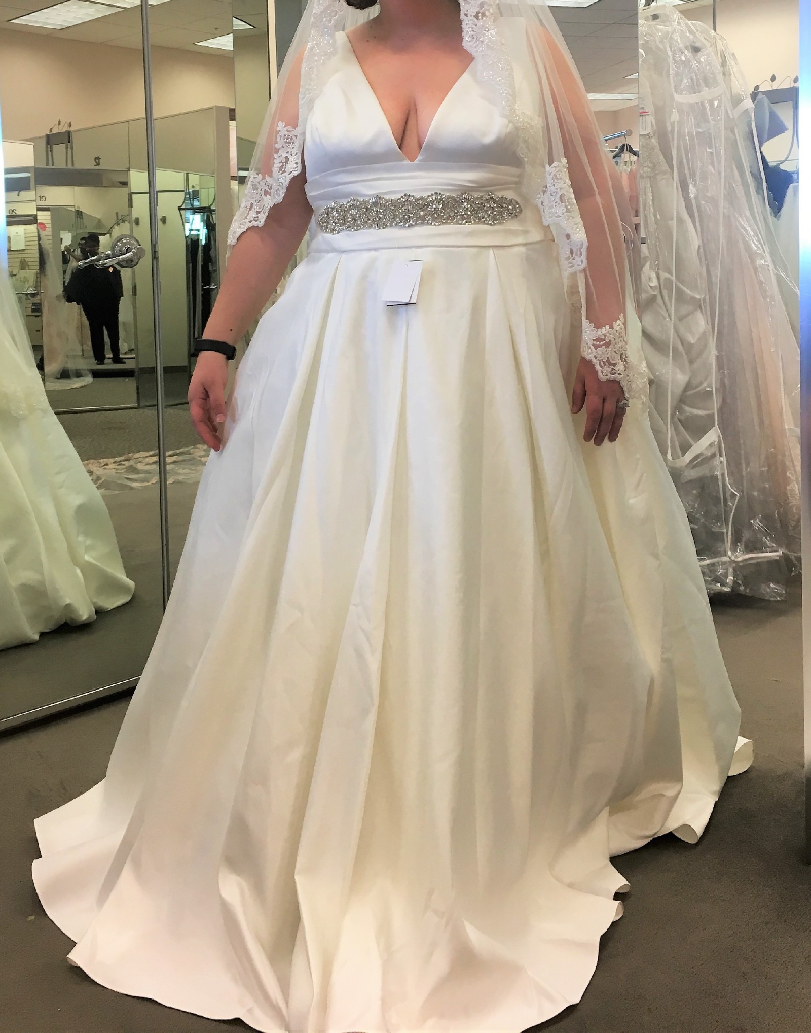 Ball Gown Used Wedding Dress Save 71 Stillwhite