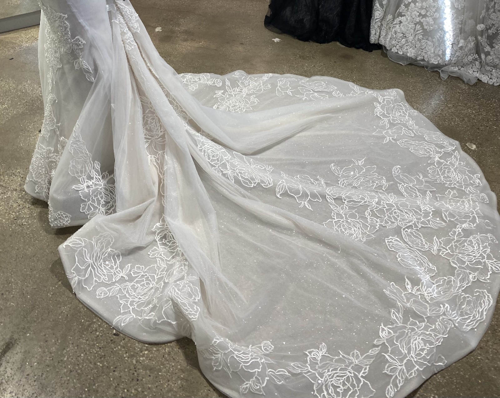 Elizabeth Lee Sherry New Wedding Dress Save 34% - Stillwhite