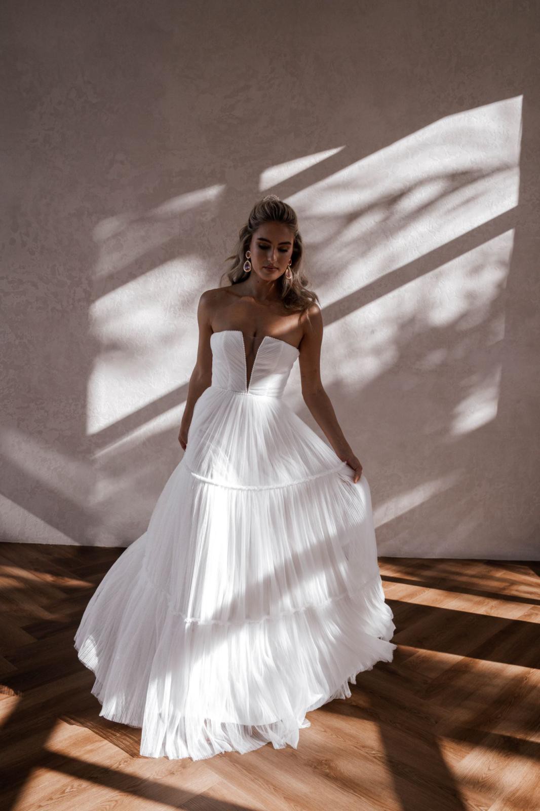 Made With Love Luca Sample Wedding Dress Save 59% - Stillwhite