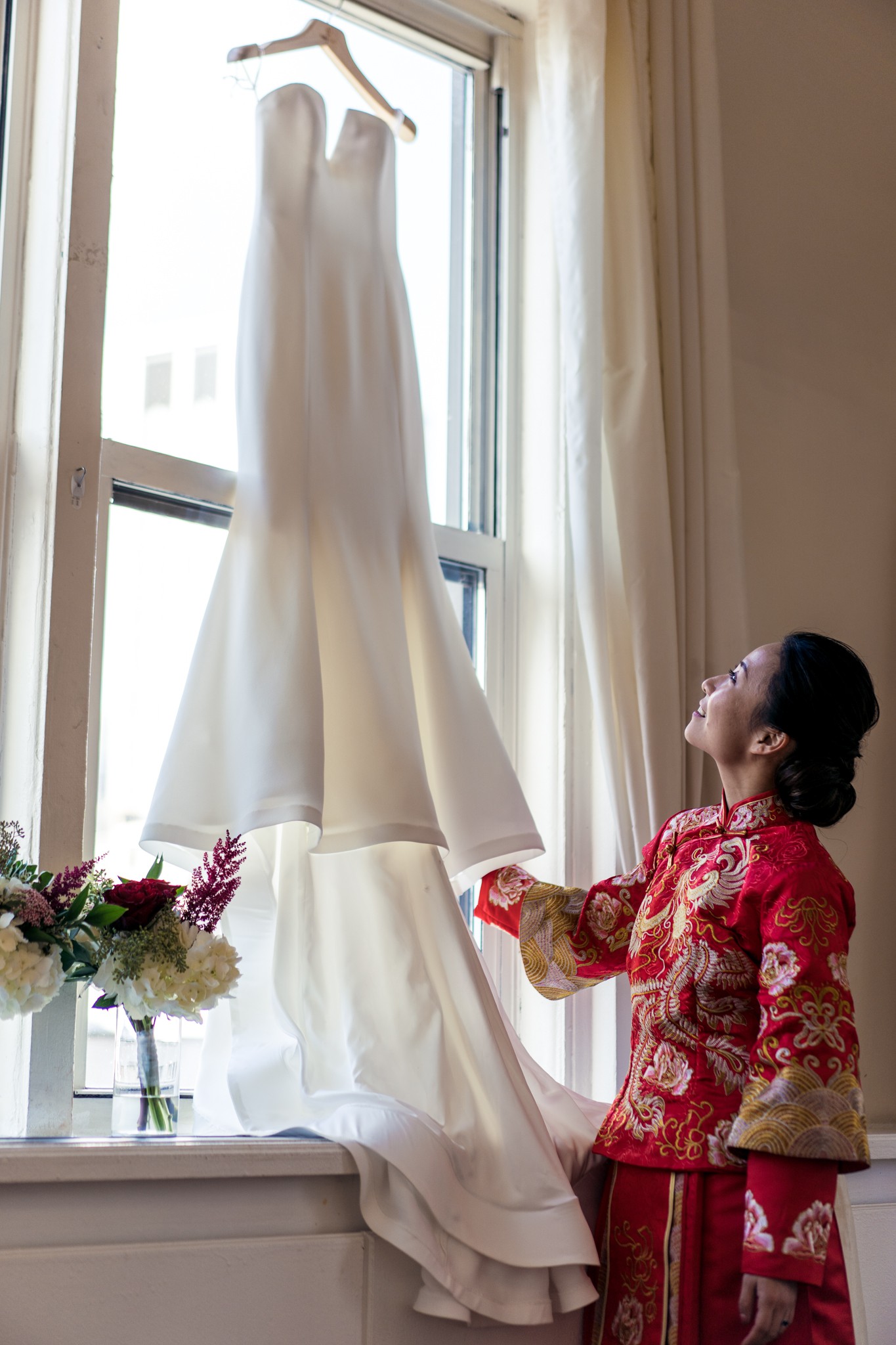 Vera Wang, Jocelyn Used Wedding Dress Save 50% - Stillwhite