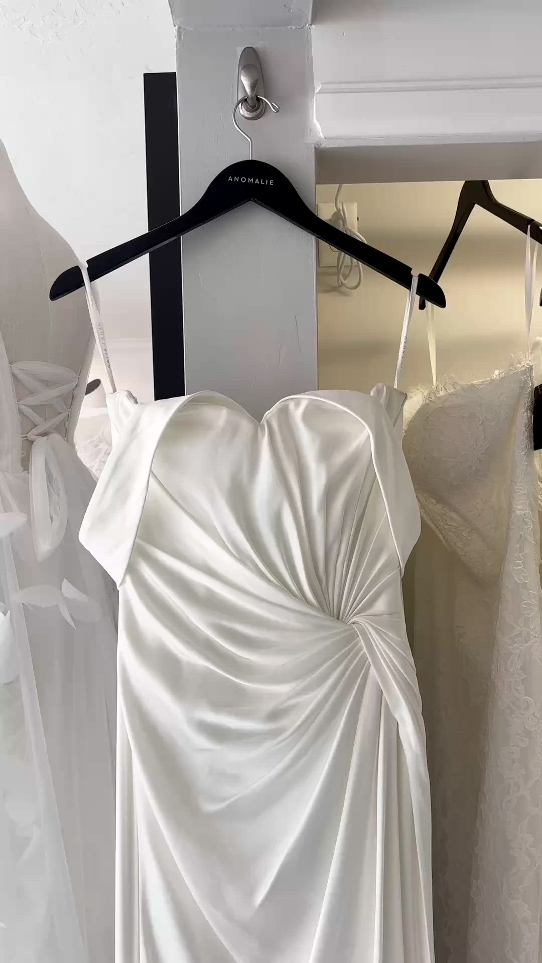 Galia Lahav, Anna