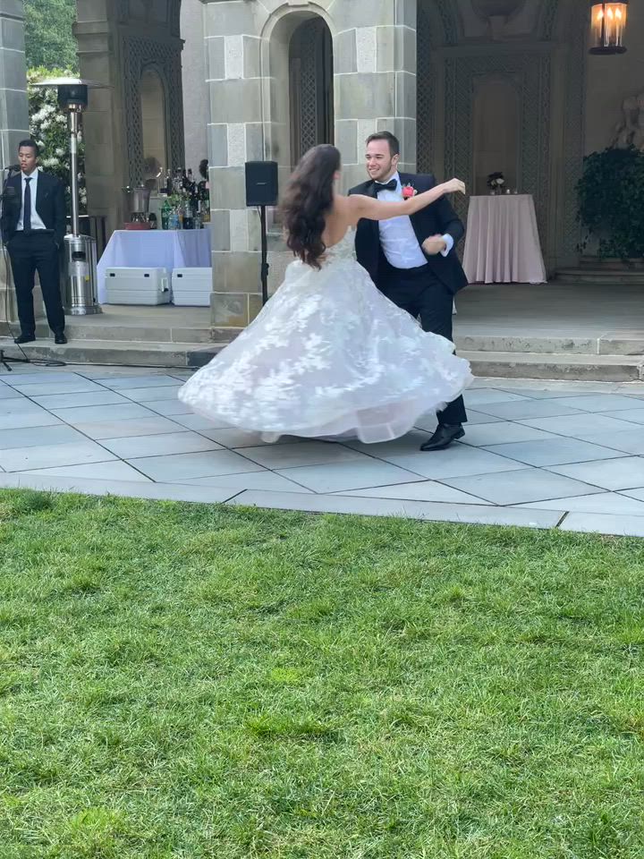 Monique Lhuillier, Maeve