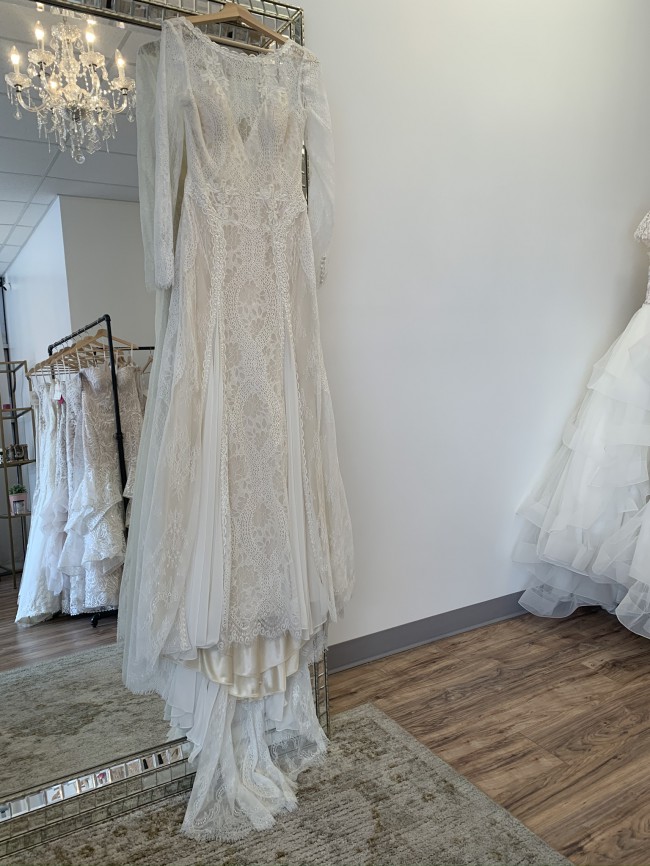Wilderly Bride Marigold / F102 Sample Wedding Dress Save 46% - Stillwhite