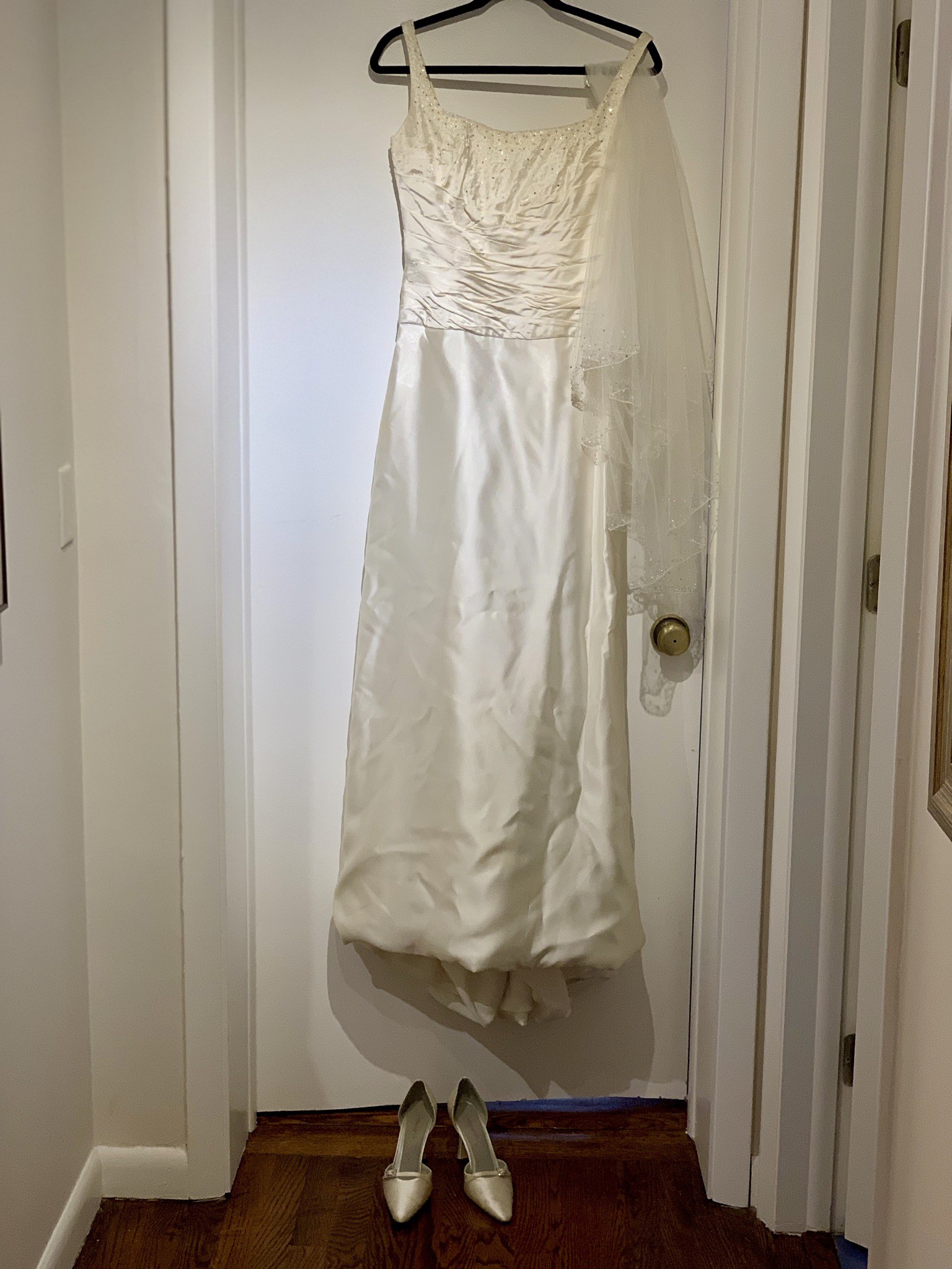 Manale Custom Made Used Wedding Dress - Stillwhite