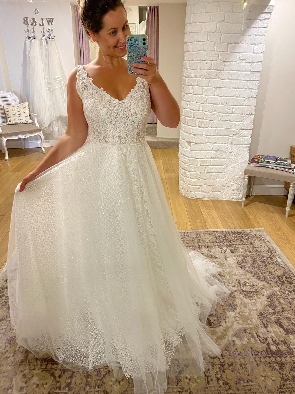 Agnes Fashion Group TO835TD Sample Wedding Dress Save 88 Stillwhite