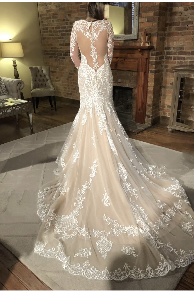 dakota maggie sottero