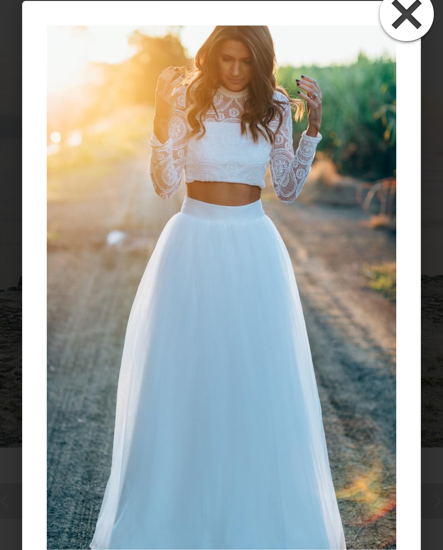 Свадебный костюм юбка. Раздельное платье. Раздельное свадебное платье. Свадебное платье топ и юбка. Белый топ и юбка.